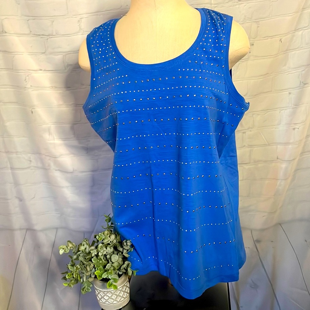 NWT Size Large Tank Top Blue with Silver Great Color to go with White